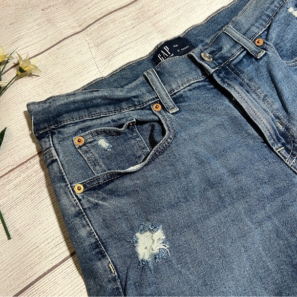 GAP Distressed Mid Rise Denim Short - Picture 4 of 13